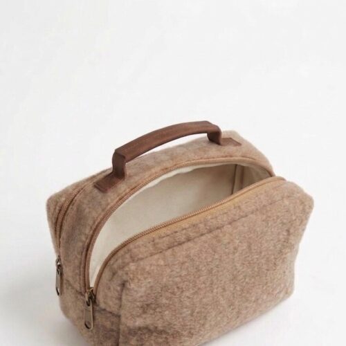 felt_makeup_pouch