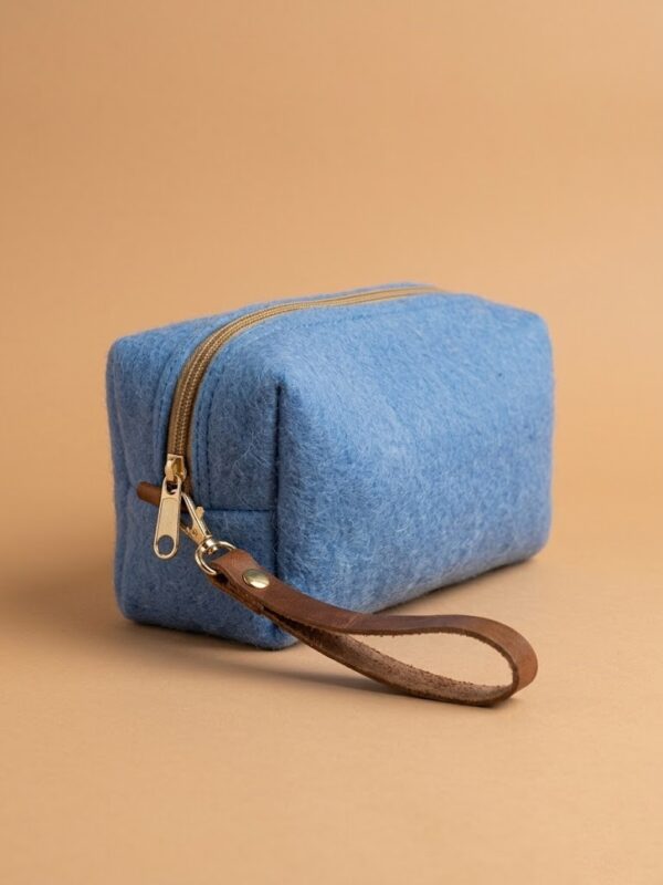 makeup_pouch